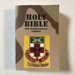 1984 HOLY BIBLE New International Version (Paperback)